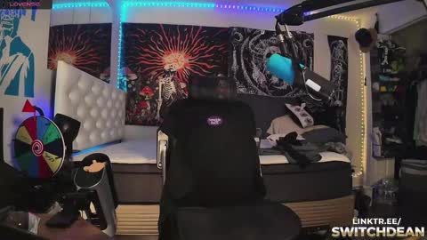 Switch online show from September 25, 2025, 6:00 pm