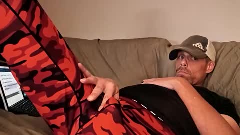 swontguy2025 online show from September 9, 2025, 4:23 am