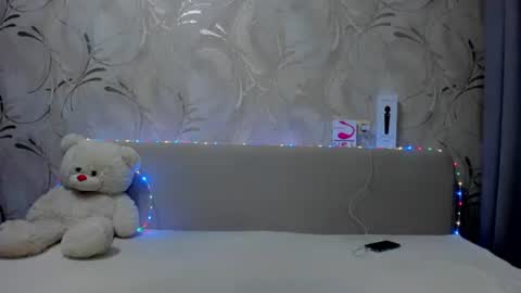 Ana online show from February 12, 2025, 2:35 am