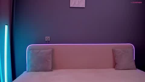 Ana online show from October 17, 2025, 4:48 am