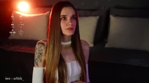 syaosan_ online show from February 23, 2026, 2:42 am