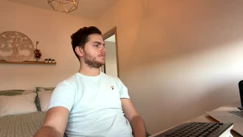 Snapshot of syl092 chatting on January 19, 2026, 1:15 pm syl092 online show from January 19, 2026, 1:15 pm