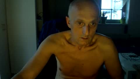 sylverstart92 online show from February 28, 2025, 4:31 pm