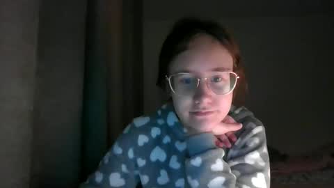 Snapshot of sylviagreen_ chatting on January 12, 2026, 5:18 pm Sylvia online show from January 12, 2026, 5:18 pm