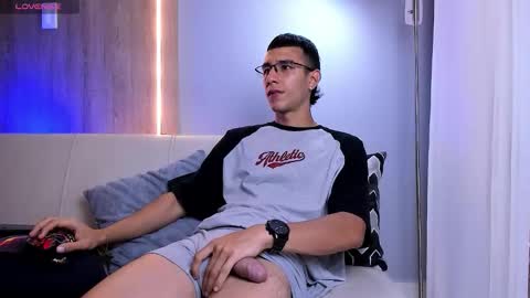 420 Forever online show from November 30, 2025, 1:09 am