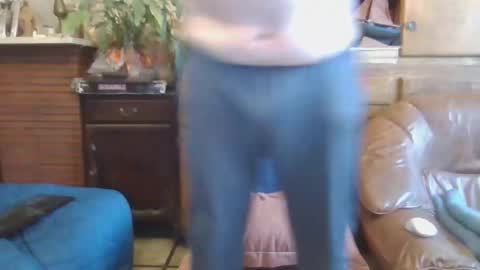 Snapshot of sympa_trique chatting on December 5, 2024, 11:49 am sympa_trique online show from December 5, 2024, 11:49 am