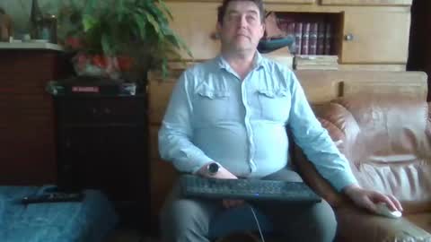 Snapshot of sympa_trique chatting on February 12, 2025, 12:12 pm sympa_trique online show from February 12, 2025, 12:12 pm