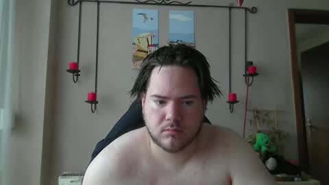 Snapshot of sympon1e chatting on December 3, 2025, 9:51 am sympon1e online show from December 3, 2025, 9:51 am