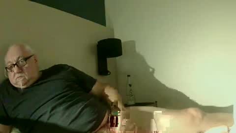 synek65 online show from January 17, 2025, 6:44 pm