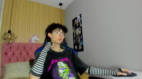 Syriussz online show from February 3, 2026, 7:19 pm