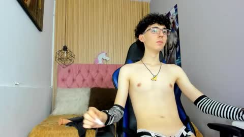 Syriussz online show from February 12, 2026, 8:26 pm