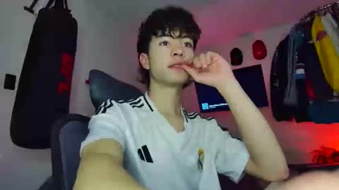 TONER online show from December 19, 2025, 3:35 am