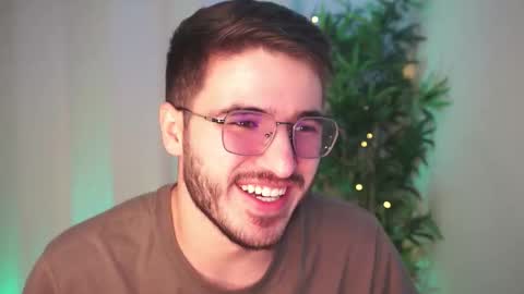 t0ny_wylie online show from March 31, 2026, 3:52 am