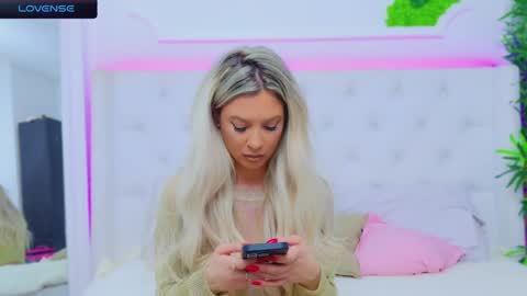 Snapshot of taahiraarabian chatting on December 30, 2024, 7:42 pm Arianna online show from December 30, 2024, 7:42 pm