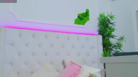 Snapshot of taahiraarabian chatting on January 23, 2025, 7:51 pm Arianna online show from January 23, 2025, 7:51 pm