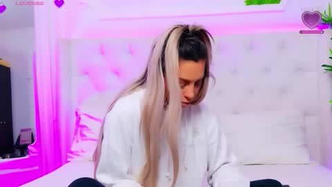 Arianna online show from February 24, 2026, 1:31 pm