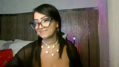 yameil online show from April 17, 2026, 7:44 am