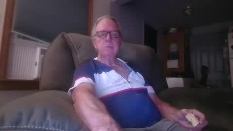 tacrunner66_ online show from September 14, 2025, 5:50 am