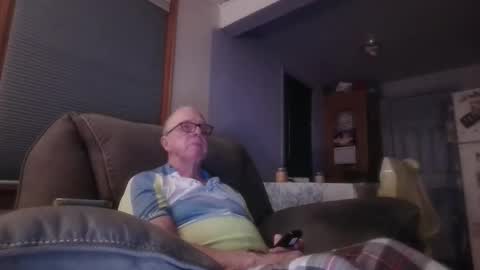 tacrunner66_ online show from October 23, 2025, 3:06 am