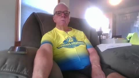 tacrunner66_ online show from June 7, 2026, 2:16 am