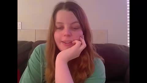 tacyluxe online show from May 18, 2026, 1:35 am