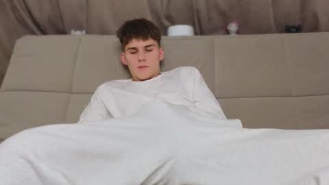 Alex online show from December 4, 2025, 7:11 pm