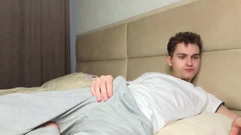 Alex online show from January 6, 2026, 2:15 am