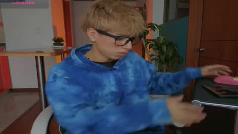 taichi online show from February 22, 2026, 12:26 pm