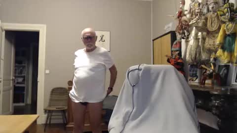 taisabaki54 online show from November 7, 2025, 10:32 pm