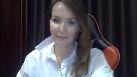 taisialucky77 online show from October 10, 2025, 7:24 pm
