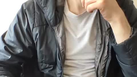 tajowang online show from April 15, 2026, 9:38 am