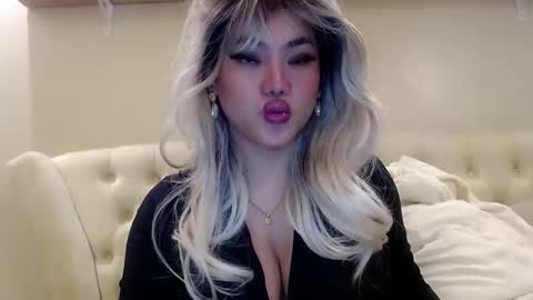 Snapshot of takemeinheaven1 chatting on February 16, 2025, 5:04 pm Lena online show from February 16, 2025, 5:04 pm