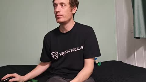 Snapshot of takkm chatting on February 18, 2026, 11:01 pm Takkm online show from February 18, 2026, 11:01 pm