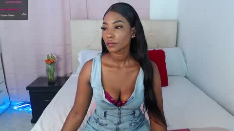 taliana  modelo independiente online show from March 11, 2025, 6:53 am