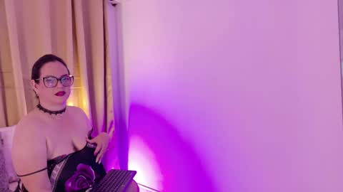 tali  online show from April 15, 2026, 9:15 pm