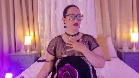 Snapshot of talianavega1 chatting on May 13, 2026, 10:06 pm Tali online show from May 13, 2026, 10:06 pm