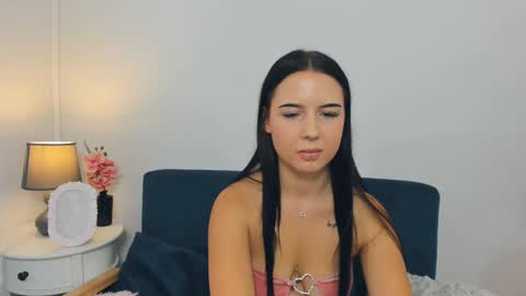 taliasensitive online show from September 18, 2025, 11:12 am