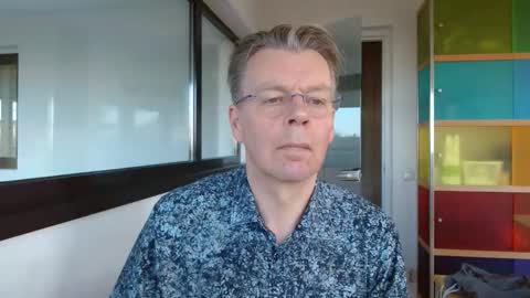 Tall daddy online show from November 17, 2025, 2:01 pm