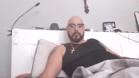 talllatino310 online show from November 9, 2025, 6:39 pm