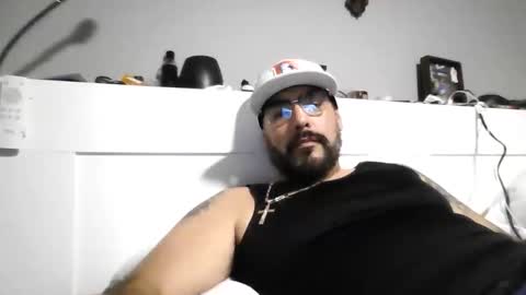 talllatino310 online show from December 4, 2025, 5:39 am