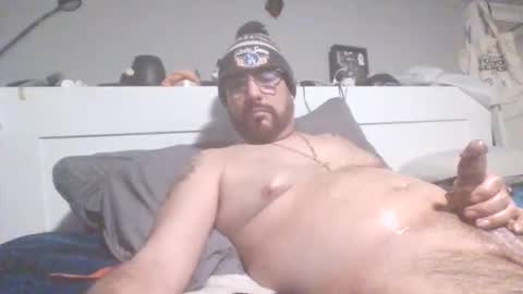 Snapshot of talllatino310 chatting on February 13, 2026, 10:11 am talllatino310 online show from February 13, 2026, 10:11 am