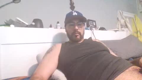 Snapshot of talllatino310 chatting on February 24, 2026, 9:35 pm talllatino310 online show from February 24, 2026, 9:35 pm