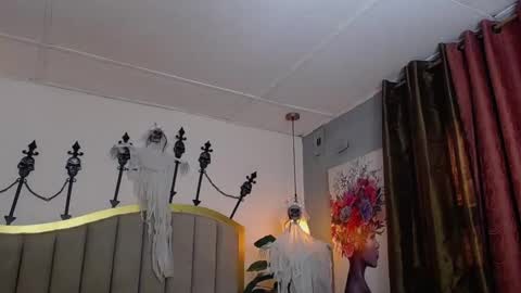 Snapshot of taly_foster chatting on October 30, 2025, 2:18 pm Taly online show from October 30, 2025, 2:18 pm