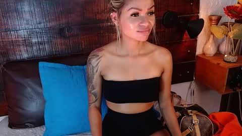 Snapshot of tamara_sanz1 chatting on December 28, 2024, 12:26 am    online show from December 28, 2024, 12:26 am