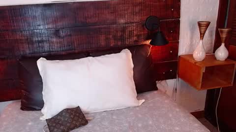 Snapshot of tamara_sanz1 chatting on January 23, 2025, 7:29 pm    online show from January 23, 2025, 7:29 pm