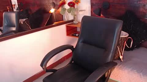 Snapshot of tamara_sanz1 chatting on March 2, 2025, 5:36 pm    online show from March 2, 2025, 5:36 pm