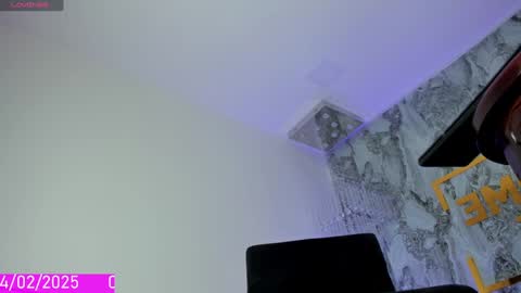  T A M A R A  online show from February 5, 2025, 1:04 am