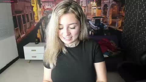 Tamara online show from April 17, 2026, 10:02 pm