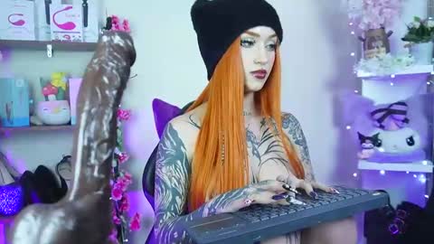 Cami 3 online show from February 10, 2025, 7:47 am