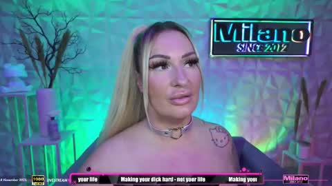 TamaraMilano online show from November 18, 2025, 9:14 am